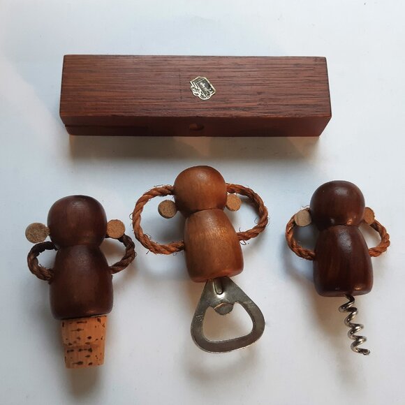 Vintage MCM Wood Wise Monkey Wine Bar Tools Set Hear See Speak No Evil Barware - Picture 10 of 12